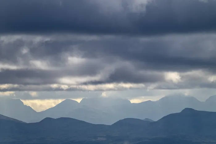 Gerahmter Druck : Wolkenatmosphäre in den Bergen Gerahmter Druck : Wolkenatmosphäre in den Bergen