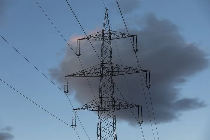 Gerahmter Druck : Wolke über Strommast, Niklasdorf. Gerahmter Druck : Wolke über Strommast, Niklasdorf.