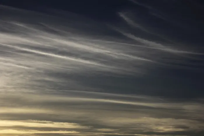 Gerahmter Druck : Wolkenbahnen Gerahmter Druck : Wolkenbahnen