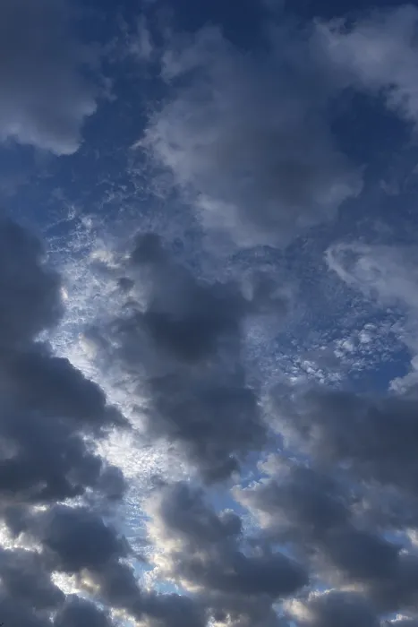Gerahmter Druck : Wolkenstruktur am frühen Morgen. Gerahmter Druck : Wolkenstruktur am frühen Morgen.