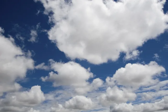 Gerahmter Druck : Wolken in einem blauen Himmel. Gerahmter Druck : Wolken in einem blauen Himmel.