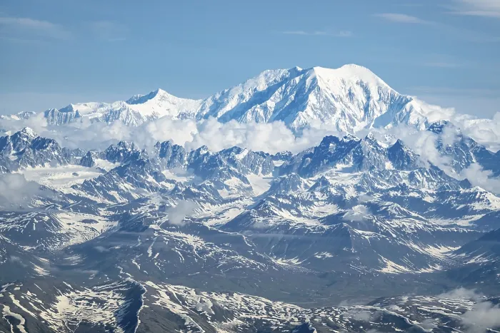 Gerahmter Druck : Wolken über hohen Bergen, Mt Foraker. Gerahmter Druck : Wolken über hohen Bergen, Mt Foraker.