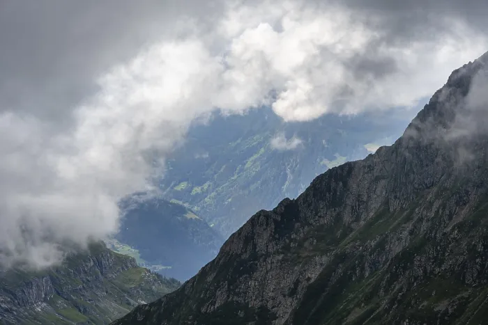 Gerahmter Druck : Wolkenberge, Berner Alpen Gerahmter Druck : Wolkenberge, Berner Alpen