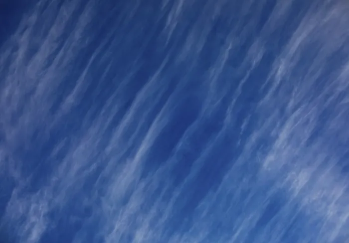 Gerahmter Druck : Wolkeniger Himmel, Cirruswolken oder Federwolken. Gerahmter Druck : Wolkeniger Himmel, Cirruswolken oder Federwolken.