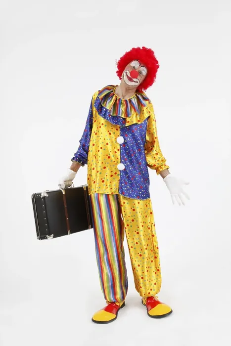 Gerahmter Druck : Klowns mit Koffer, Deutschland Gerahmter Druck : Klowns mit Koffer, Deutschland