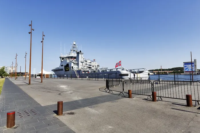 Gerahmter Druck : Küstenwache, Mehrzweckschiff. Gerahmter Druck : Küstenwache, Mehrzweckschiff.