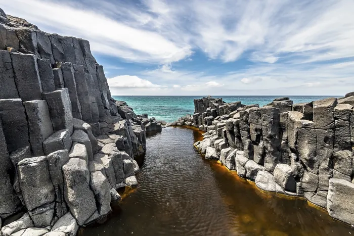 Gerahmter Druck : Küstische Basaltklippen, Basalt-Säulen Gerahmter Druck : Küstische Basaltklippen, Basalt-Säulen