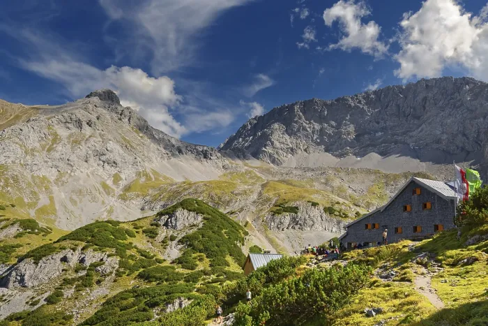 Gerahmter Druck : Coburger Hütte, Ehrwalder Alm Gerahmter Druck : Coburger Hütte, Ehrwalder Alm