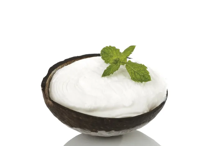 Gerahmter Druck : Kokos-Eis in einer Kokosnuss. Gerahmter Druck : Kokos-Eis in einer Kokosnuss.