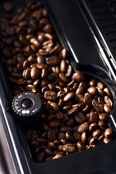 Gerahmter Druck : Kaffeevollautomat, Kaffebohnenbehälter Gerahmter Druck : Kaffeevollautomat, Kaffebohnenbehälter