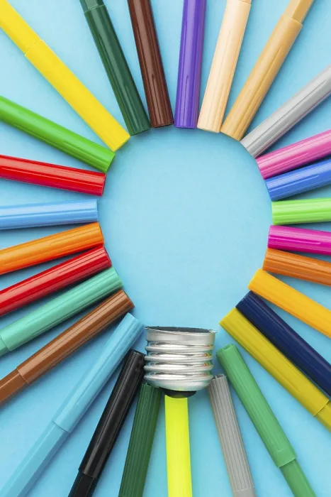 Gerahmter Druck : Farbenfrohe abstrakte Innovationskomposition. Gerahmter Druck : Farbenfrohe abstrakte Innovationskomposition.