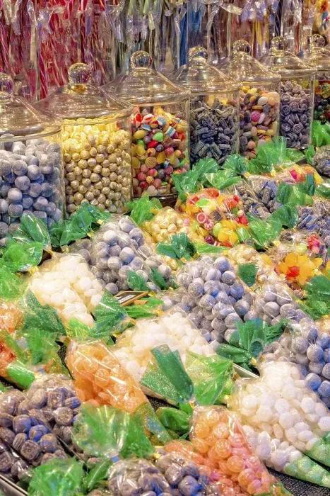 Gerahmter Druck : Farbenfrohe und frische Süßigkeiten. Gerahmter Druck : Farbenfrohe und frische Süßigkeiten.