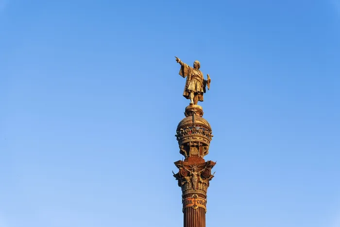 Gerahmter Druck : Säule von Columbus am Ende der Ramblas Gerahmter Druck : Säule von Columbus am Ende der Ramblas