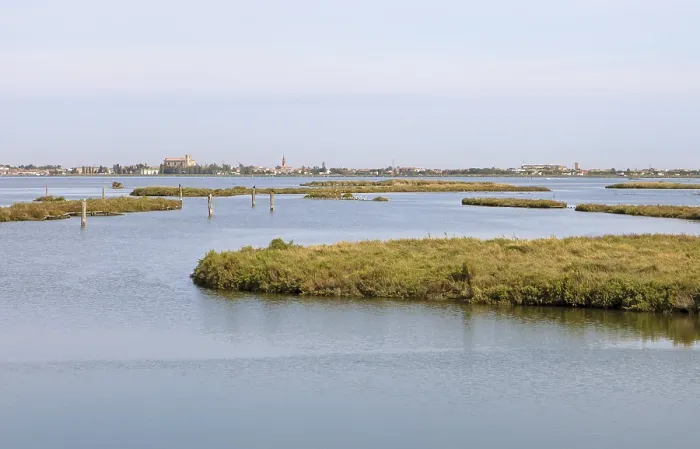 Gerahmter Druck : Der Comacchio-See und die Lagune von Comacchio Gerahmter Druck : Der Comacchio-See und die Lagune von Comacchio