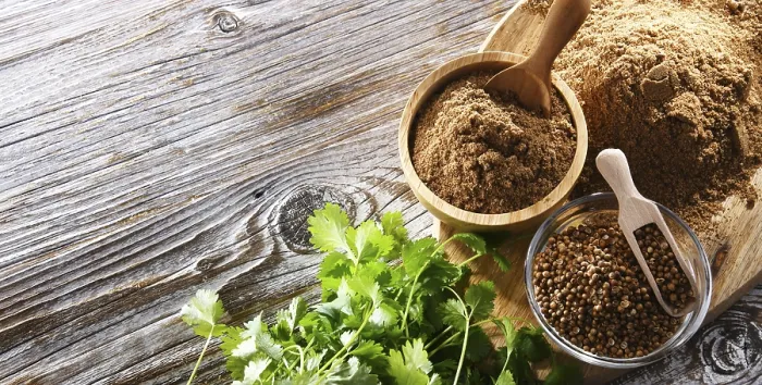 Gerahmter Druck : Komposition mit Koriander Composition with ground coriander. Gerahmter Druck : Komposition mit Koriander Composition with ground coriander.