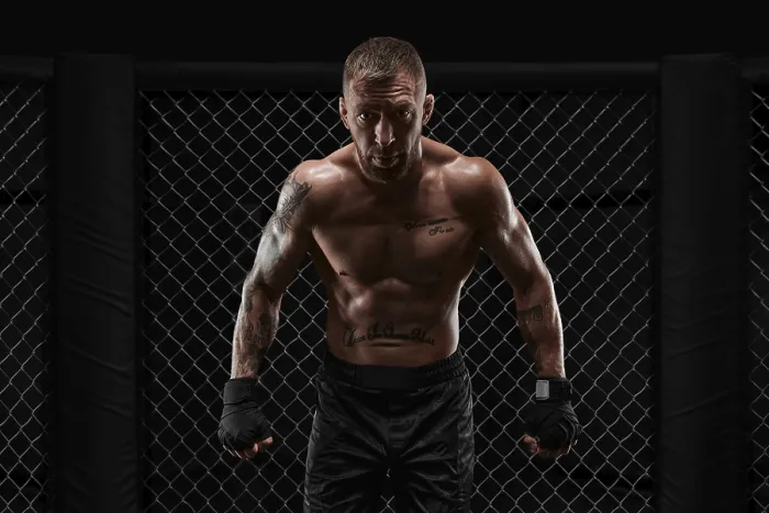 Gerahmter Druck : Konzeptionelles Bild eines Kickboxers. Gerahmter Druck : Konzeptionelles Bild eines Kickboxers.