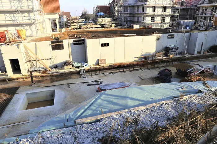 Gerahmter Druck : Betonarbeiten auf einem Baustellen. Gerahmter Druck : Betonarbeiten auf einem Baustellen.