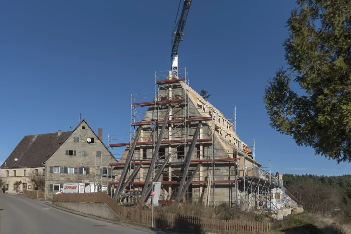 Gerahmter Druck : Bau von Wohnungen in einem historischen Ställen. Gerahmter Druck : Bau von Wohnungen in einem historischen Ställen.