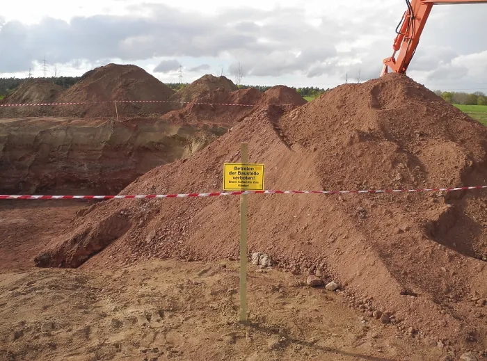 Gerahmter Druck : Baustelle, Hausbau. Gerahmter Druck : Baustelle, Hausbau.