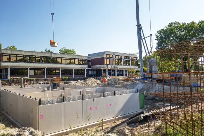 Gerahmter Druck : Bauhof, Beginn der Bauarbeiten. Gerahmter Druck : Bauhof, Beginn der Bauarbeiten.