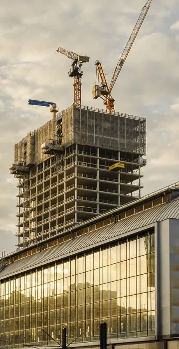 Gerahmter Druck : Bauwerk am Fernsehturm. Gerahmter Druck : Bauwerk am Fernsehturm.