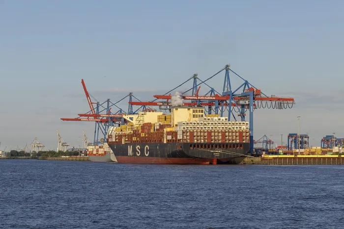 Gerahmter Druck : Container-Schiffe, Burchardkai-Container-Terminal. Gerahmter Druck : Container-Schiffe, Burchardkai-Container-Terminal.