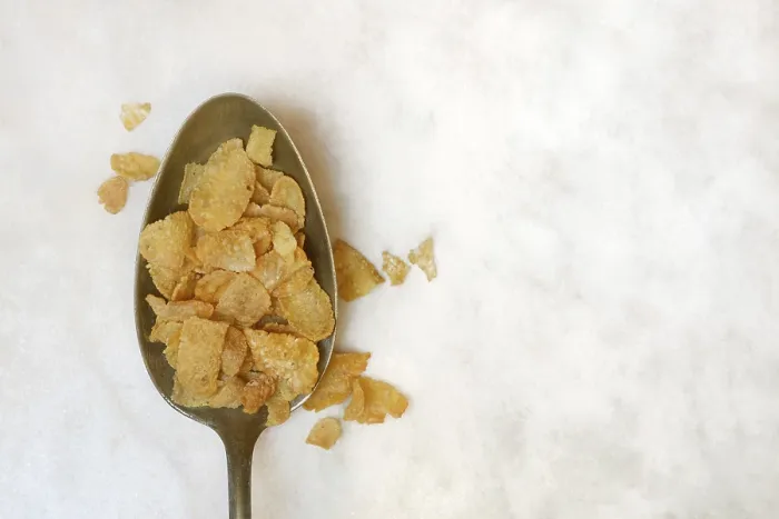 Gerahmter Druck : Cornflakes in Löffel, Frühstück Gerahmter Druck : Cornflakes in Löffel, Frühstück