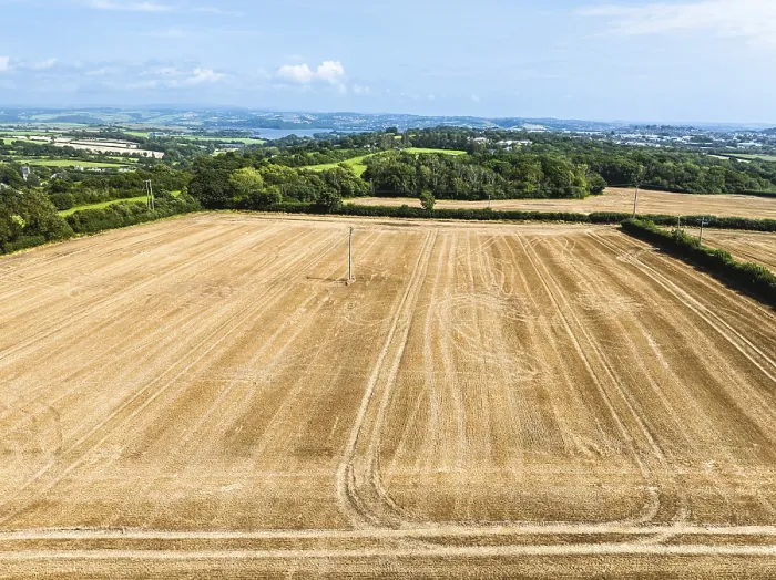 Gerahmter Druck : Cornwall Fields und Farmen aus einer Drohne. Gerahmter Druck : Cornwall Fields und Farmen aus einer Drohne.