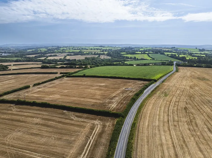 Gerahmter Druck : Cornwall Fields und Farmen aus einem Drohnenperspektive. Gerahmter Druck : Cornwall Fields und Farmen aus einem Drohnenperspektive.