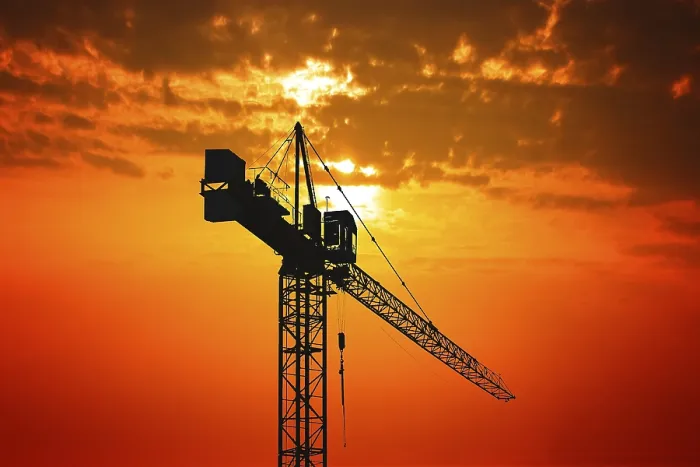 Gerahmter Druck : Kran am Sonnenuntergang Gerahmter Druck : Kran am Sonnenuntergang