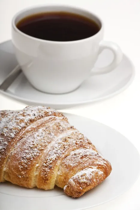 Gerahmter Druck : Croissant und ein Tassen Kaffee. Gerahmter Druck : Croissant und ein Tassen Kaffee.