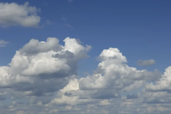 Gerahmter Druck : Wolkenkumulus Gerahmter Druck : Wolkenkumulus