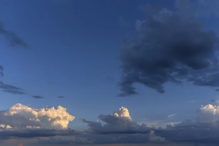 Gerahmter Druck : Wolken (Cumulus) im Abendlicht. Gerahmter Druck : Wolken (Cumulus) im Abendlicht.