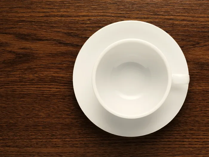 Gerahmter Druck : Leeres Becher. Gerahmter Druck : Leeres Becher.