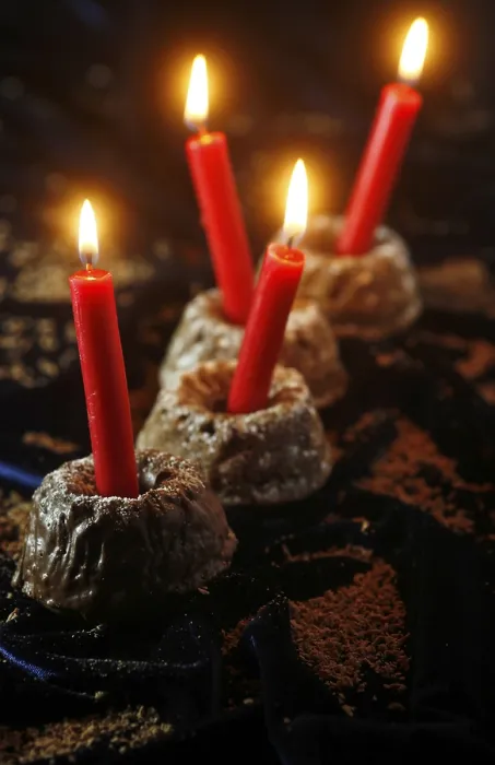 Gerahmter Druck : Kuchen mit Kerzen. Gerahmter Druck : Kuchen mit Kerzen.
