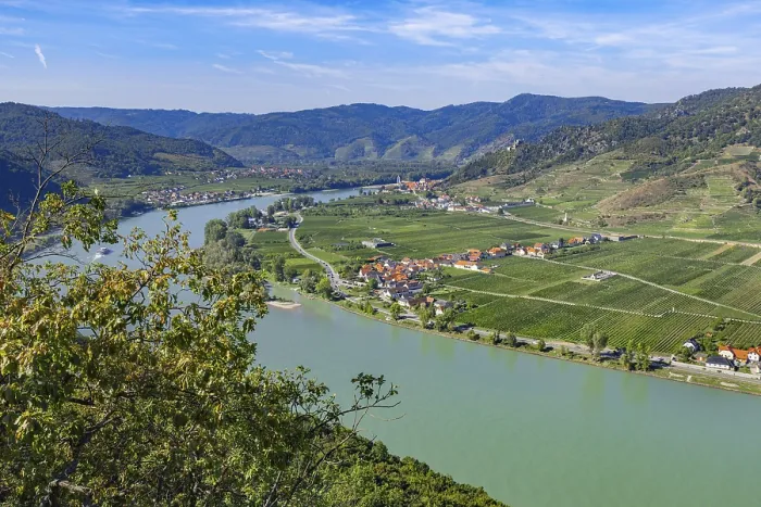 Gerahmter Druck : Der Donau Blick auf Dürnstein Gerahmter Druck : Der Donau Blick auf Dürnstein