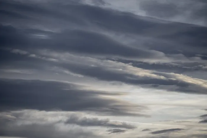 Gerahmter Druck : Dunkle Wolken, Österreich. Gerahmter Druck : Dunkle Wolken, Österreich.