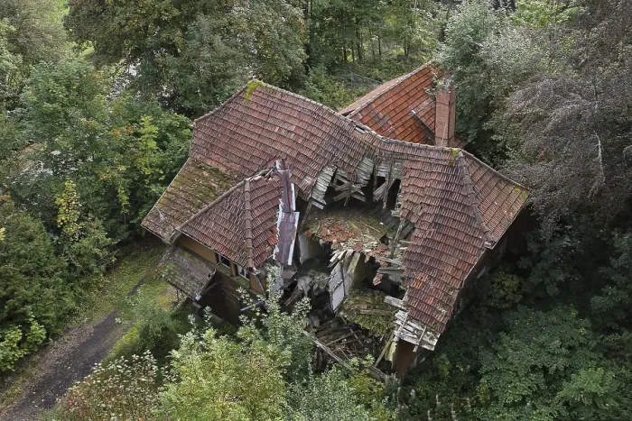 Gerahmter Druck : Decay Gerahmter Druck : Decay