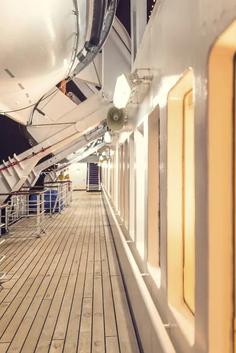 Gerahmter Druck : Auf Deck bei Nacht. Gerahmter Druck : Auf Deck bei Nacht.
