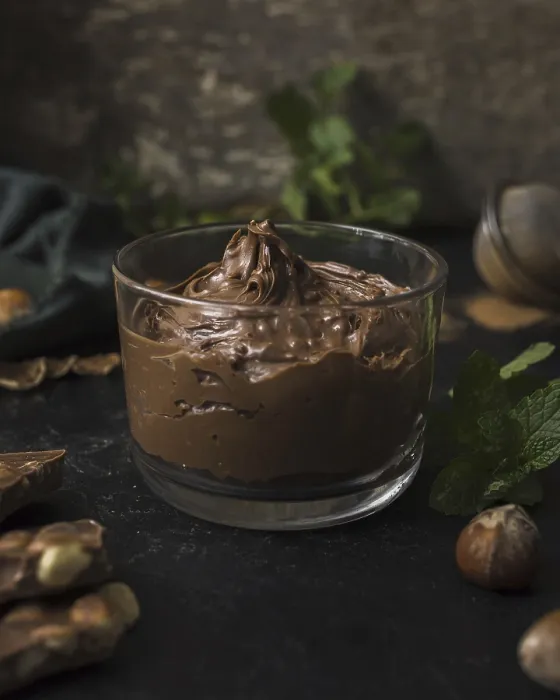 Gerahmter Druck : Leckeres Schokoladenmousse mit Nahansicht. Gerahmter Druck : Leckeres Schokoladenmousse mit Nahansicht.