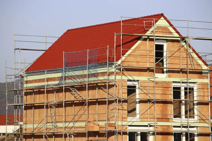 Gerahmter Druck : Einfamilienhaus im Bau. Gerahmter Druck : Einfamilienhaus im Bau.