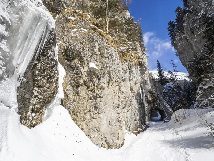 Gerahmter Druck : Teufelsloch im Winter, Johnsbach. Gerahmter Druck : Teufelsloch im Winter, Johnsbach.