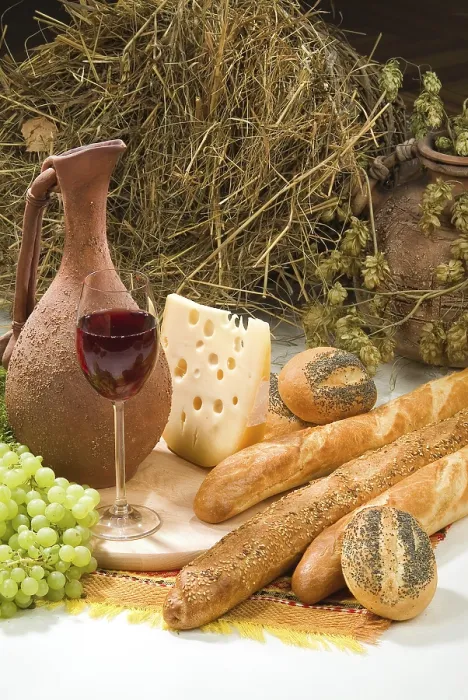 Gerahmter Druck : Verschiedene Arten von Brot auf einem Studiohintergrund. Gerahmter Druck : Verschiedene Arten von Brot auf einem Studiohintergrund.