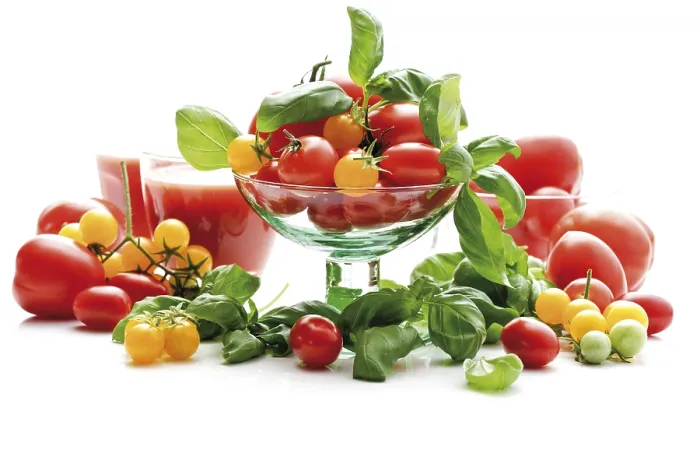 Gerahmter Druck : Verschiedene Tomatensorten. Gerahmter Druck : Verschiedene Tomatensorten.