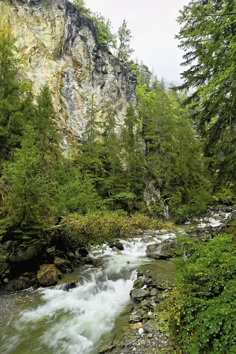 Gerahmter Druck : Bachfluss des Diosaz in der Schlucht Gerahmter Druck : Bachfluss des Diosaz in der Schlucht