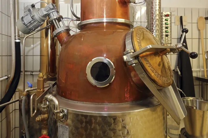 Gerahmter Druck : Distillery Gerahmter Druck : Distillery