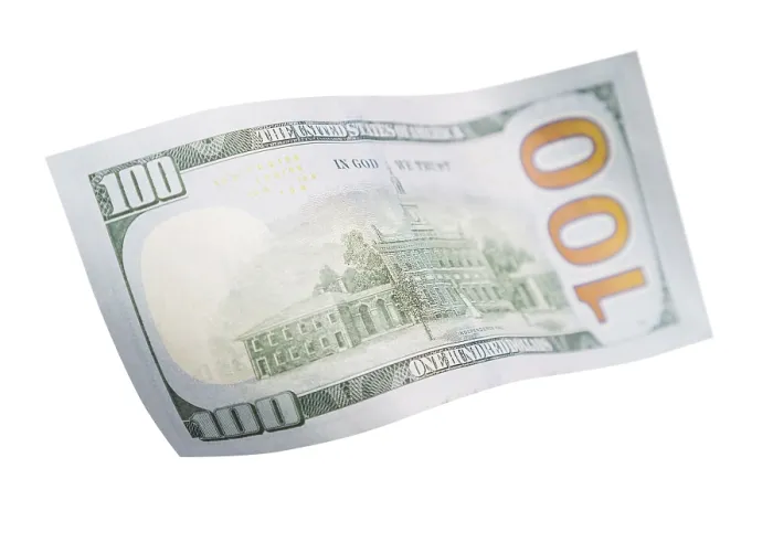 Gerahmter Druck : Ein 100-Dollar-Schein, der fällt oder auf einem leeren Hintergrund schwebt. Gerahmter Druck : Ein 100-Dollar-Schein, der fällt oder auf einem leeren Hintergrund schwebt.