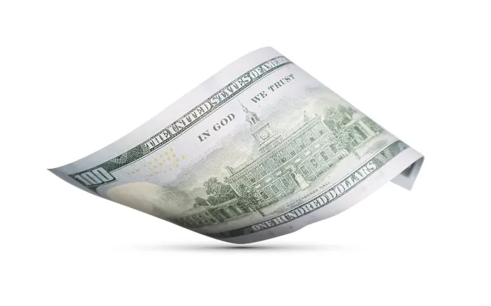 Gerahmter Druck : Ein 100-Dollar-Schein, der auf die Oberfläche fällt, mit Schattenwurf isoliert auf weißem Hintergrund. Gerahmter Druck : Ein 100-Dollar-Schein, der auf die Oberfläche fällt, mit Schattenwurf isoliert auf weißem Hintergrund.