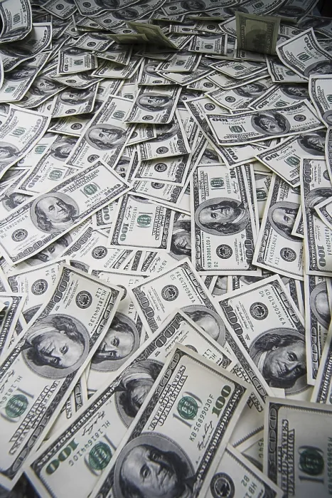 Gerahmter Druck : Hundertdollarsstapel als Hintergrund Gerahmter Druck : Hundertdollarsstapel als Hintergrund