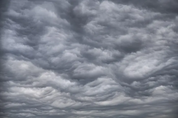 Gerahmter Druck : Dramatische Wolkenbildung, formatfüllend. Gerahmter Druck : Dramatische Wolkenbildung, formatfüllend.